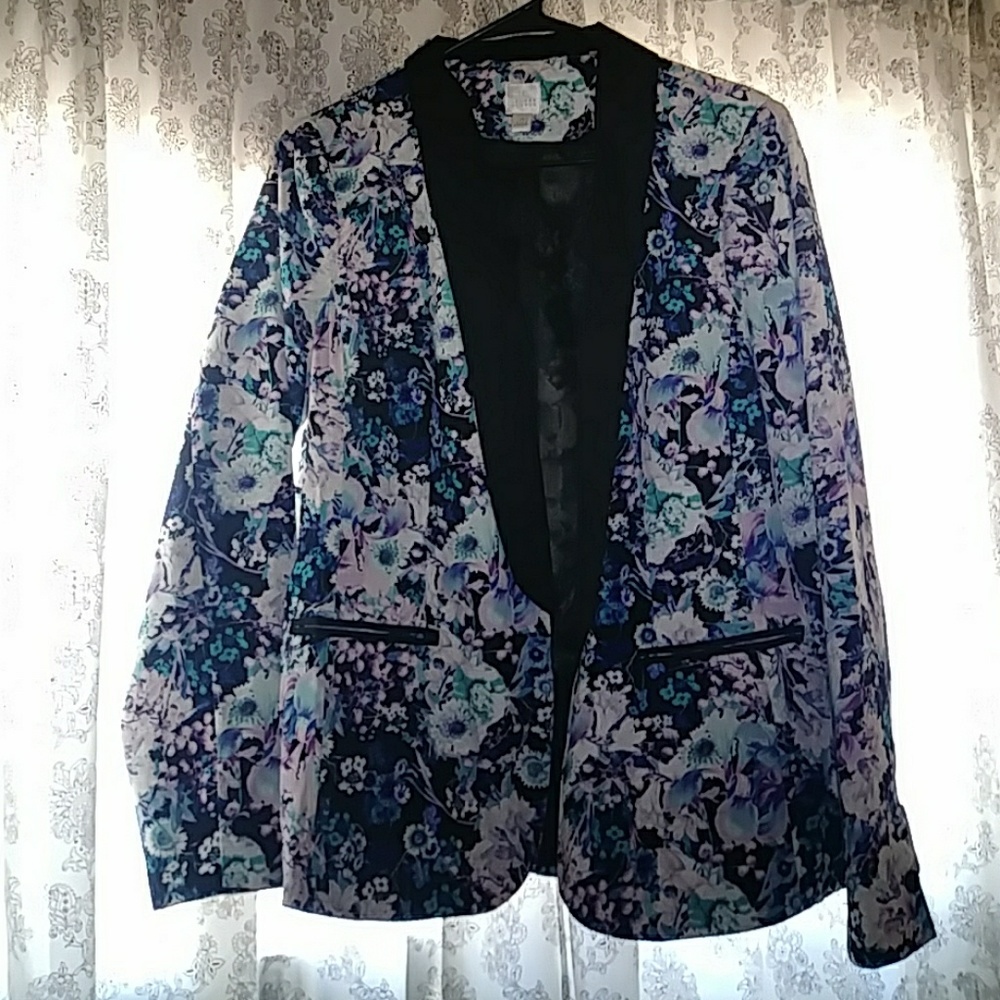 Lauren Conrad Blazer!!